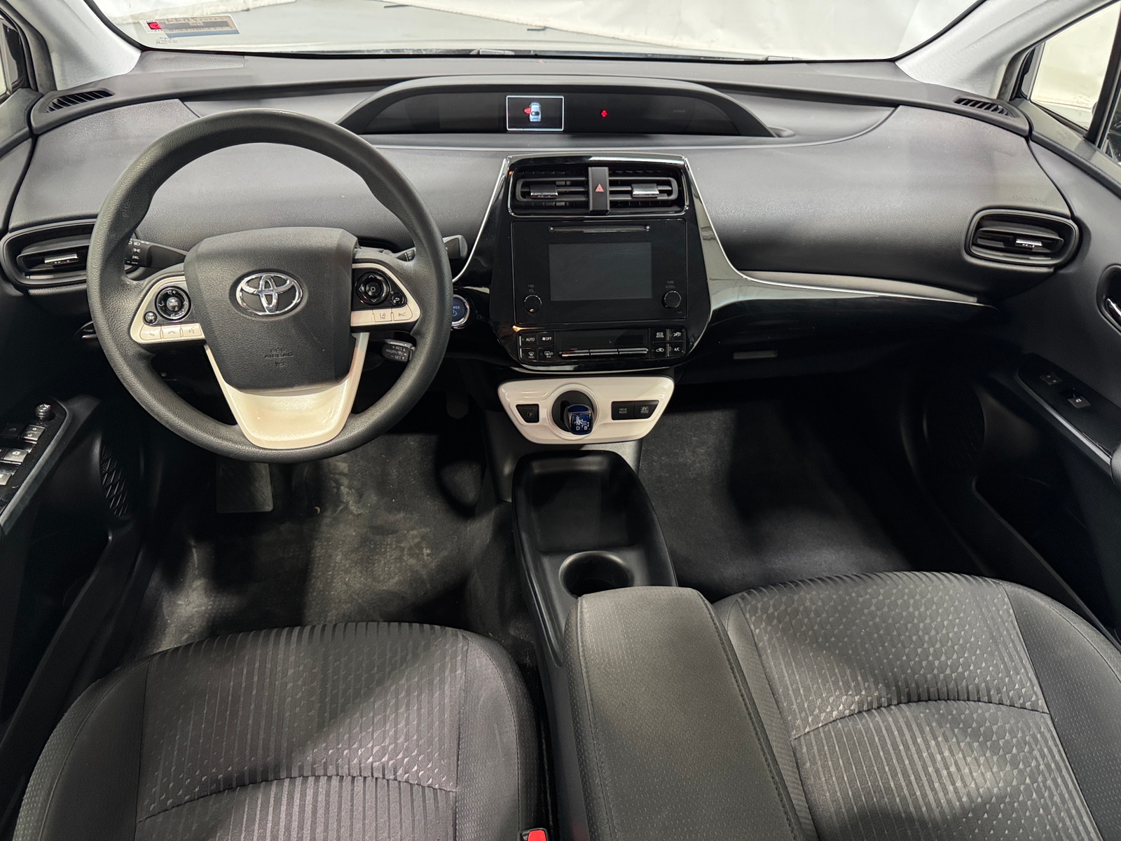Thumbnail: 2018 Toyota Prius - 3