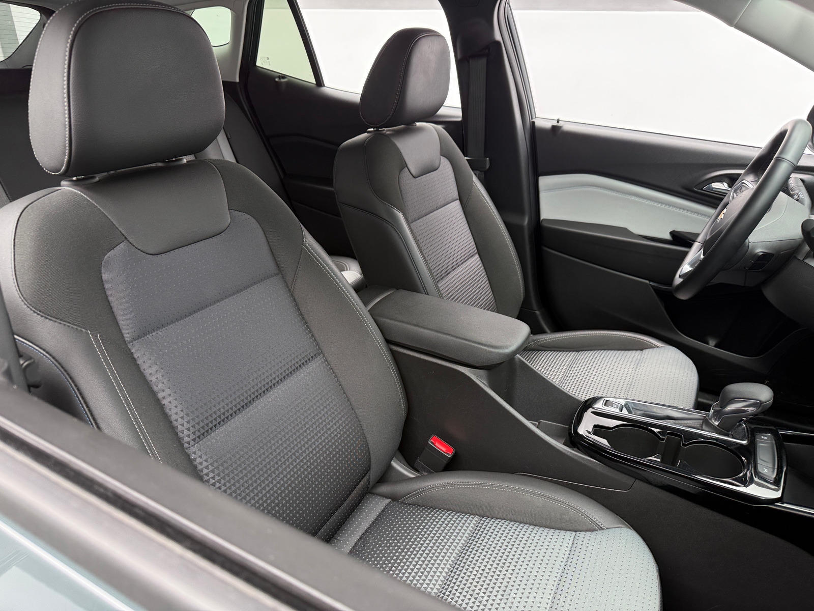 Thumbnail: 2025 Chevrolet Trax - 2