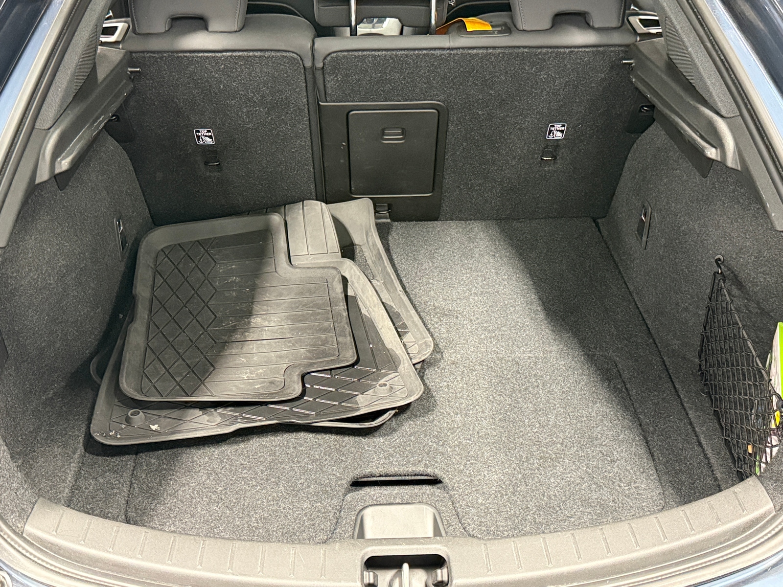 Thumbnail: 2022 Polestar 2 - 7