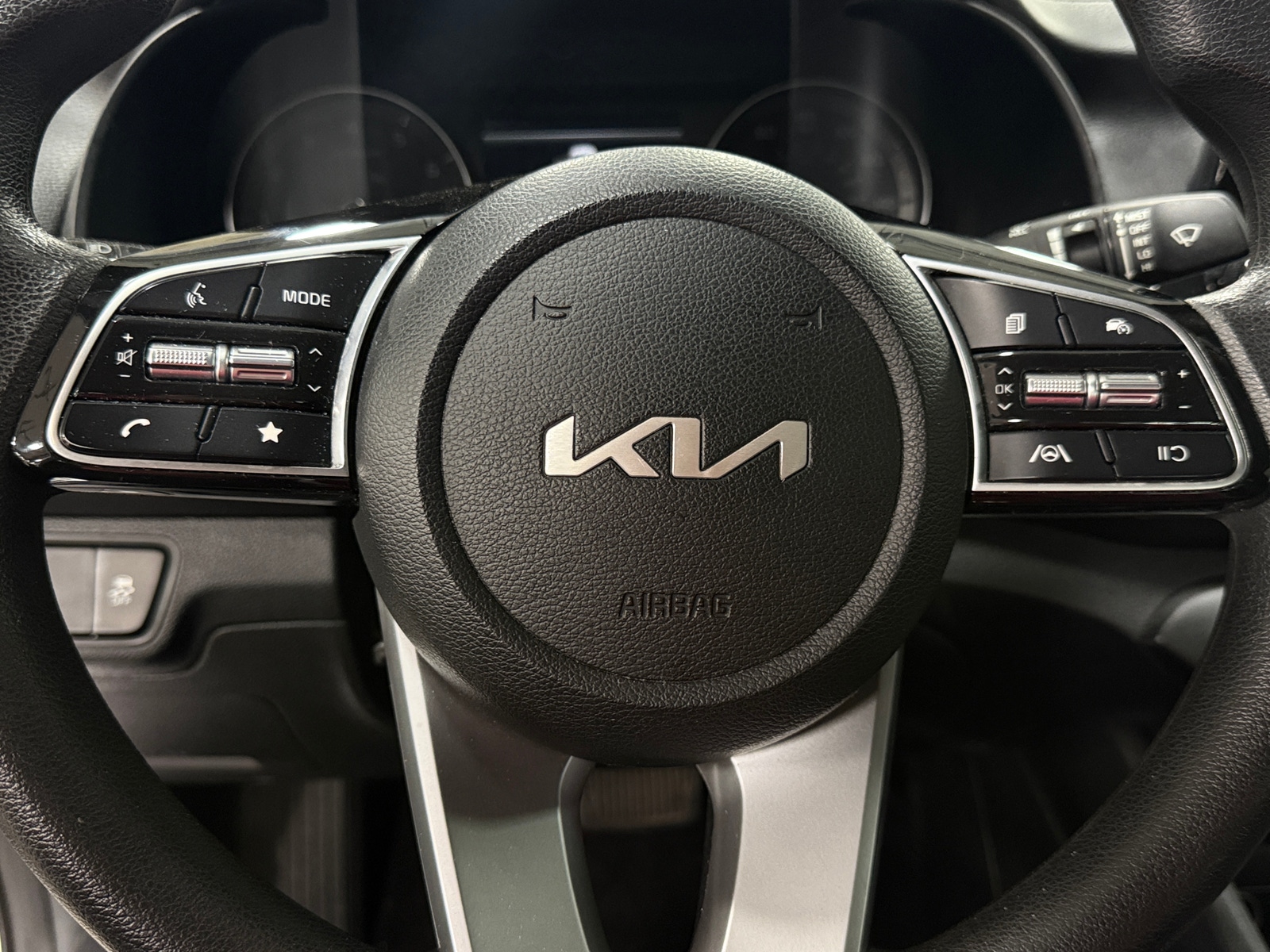 Thumbnail: 2024 Kia Forte - 5