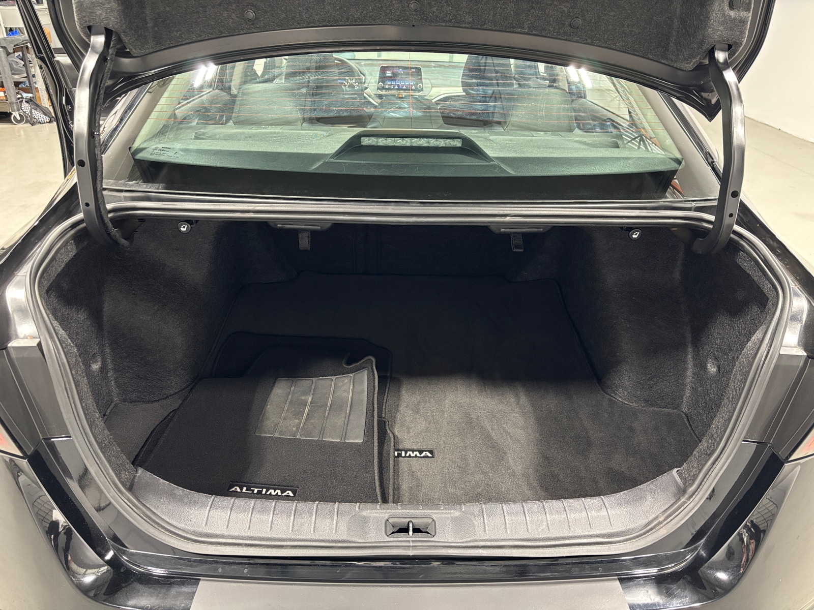 Thumbnail: 2025 Nissan Altima - 7