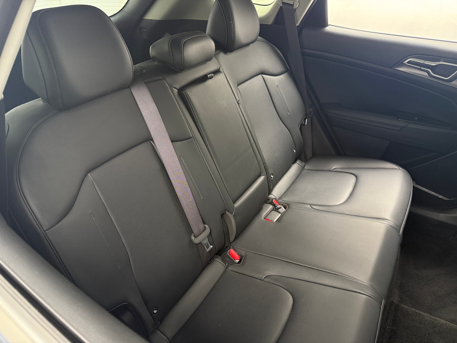 Thumbnail: 2023 Kia Sportage - 5