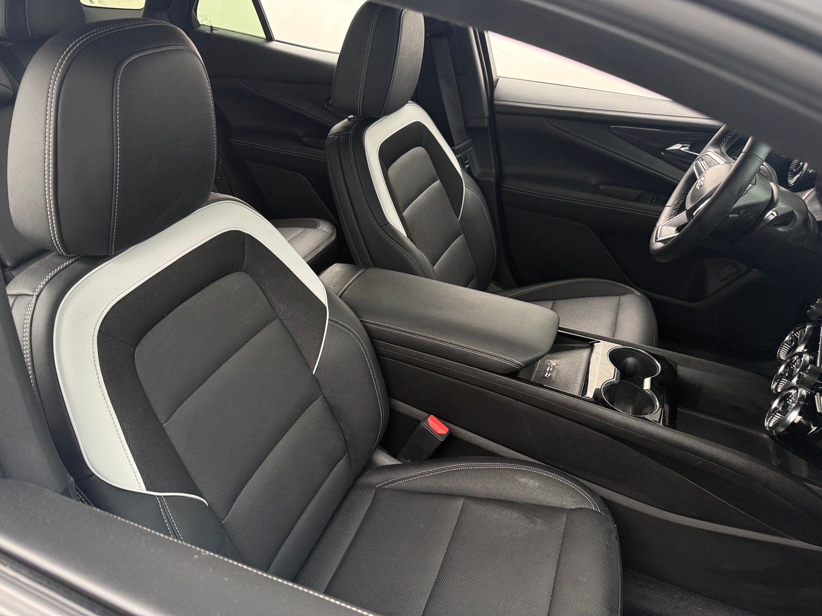 Thumbnail: 2025 Chevrolet Blazer EV - 2