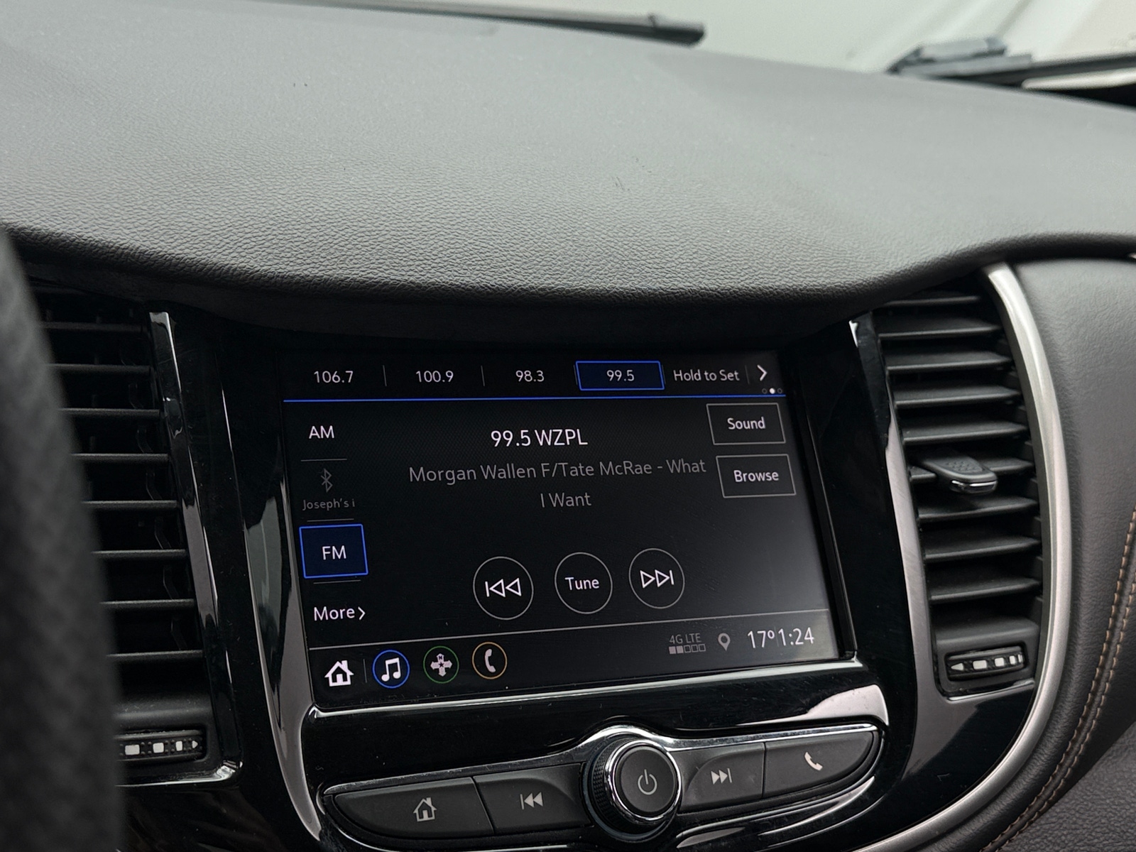 Thumbnail: 2020 Chevrolet Trax - 4