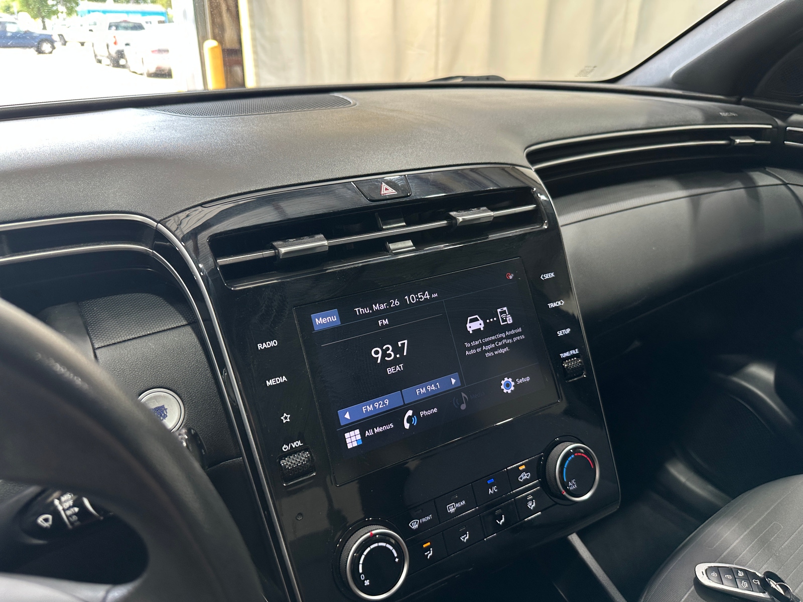 Thumbnail: 2023 Hyundai Santa Cruz - 4