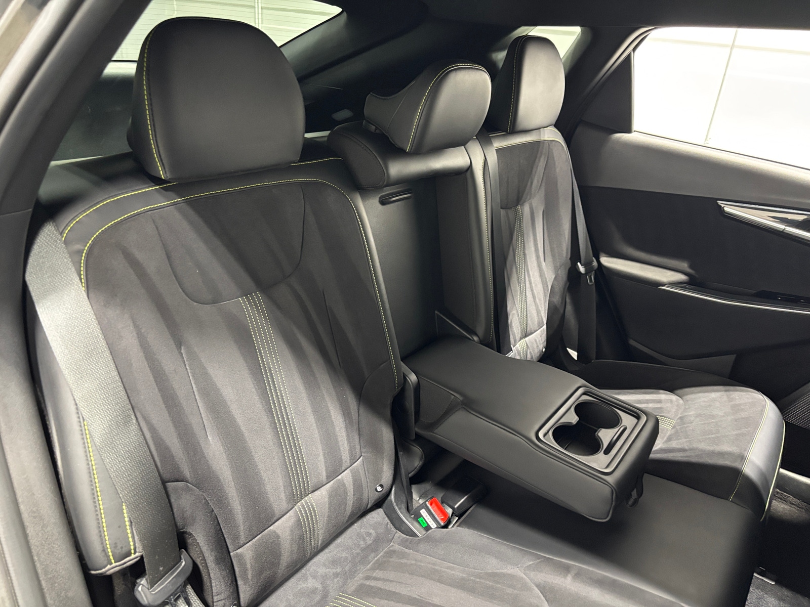 Thumbnail: 2023 Kia EV6 - 6