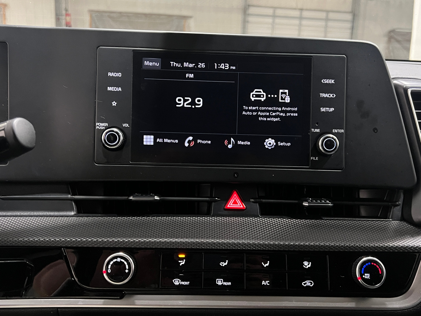 Thumbnail: 2025 Kia Sportage - 4