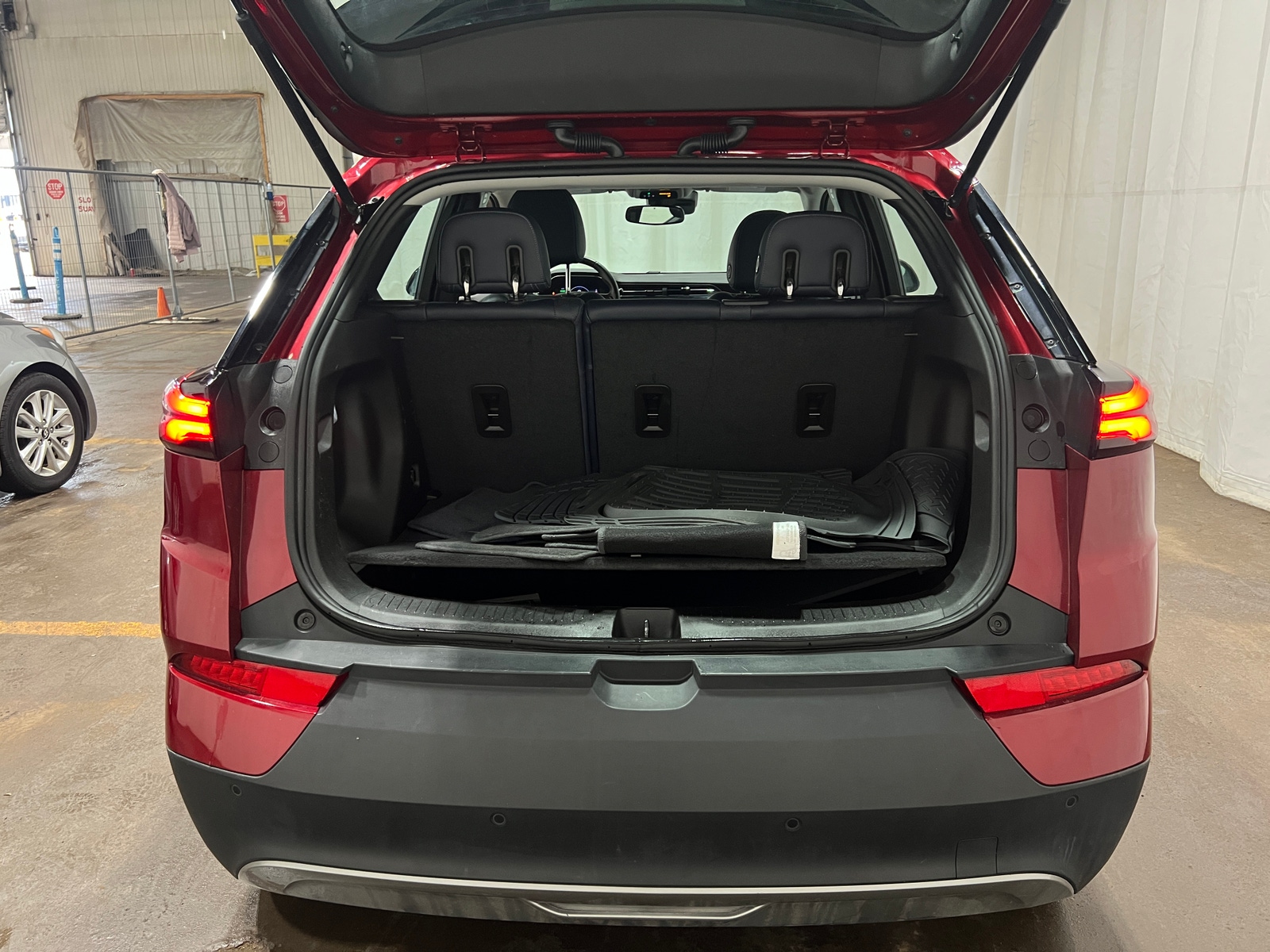 Thumbnail: 2023 Chevrolet Bolt EUV - 6