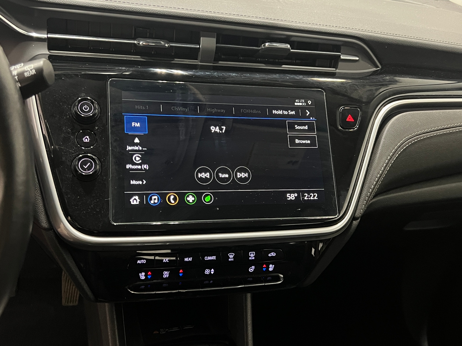 Thumbnail: 2023 Chevrolet Bolt EUV - 3