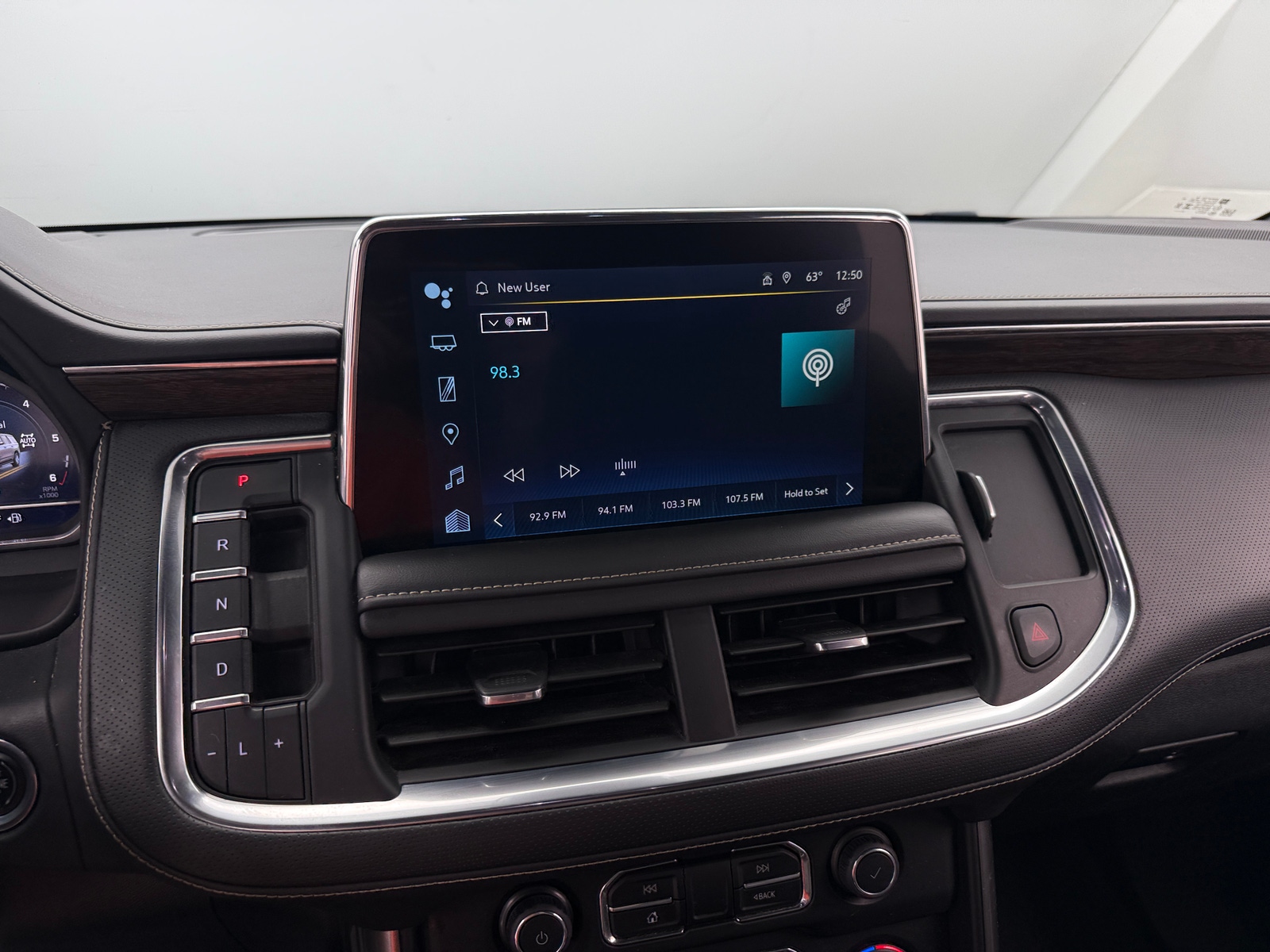 Thumbnail: 2023 Chevrolet Suburban - 3