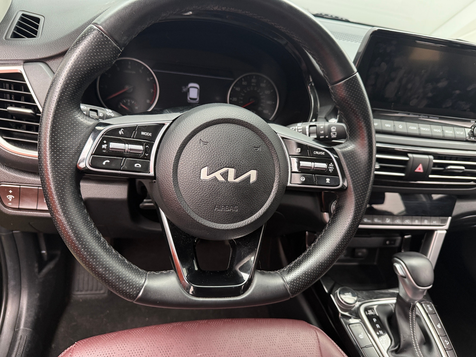 Thumbnail: 2022 Kia Seltos - 4