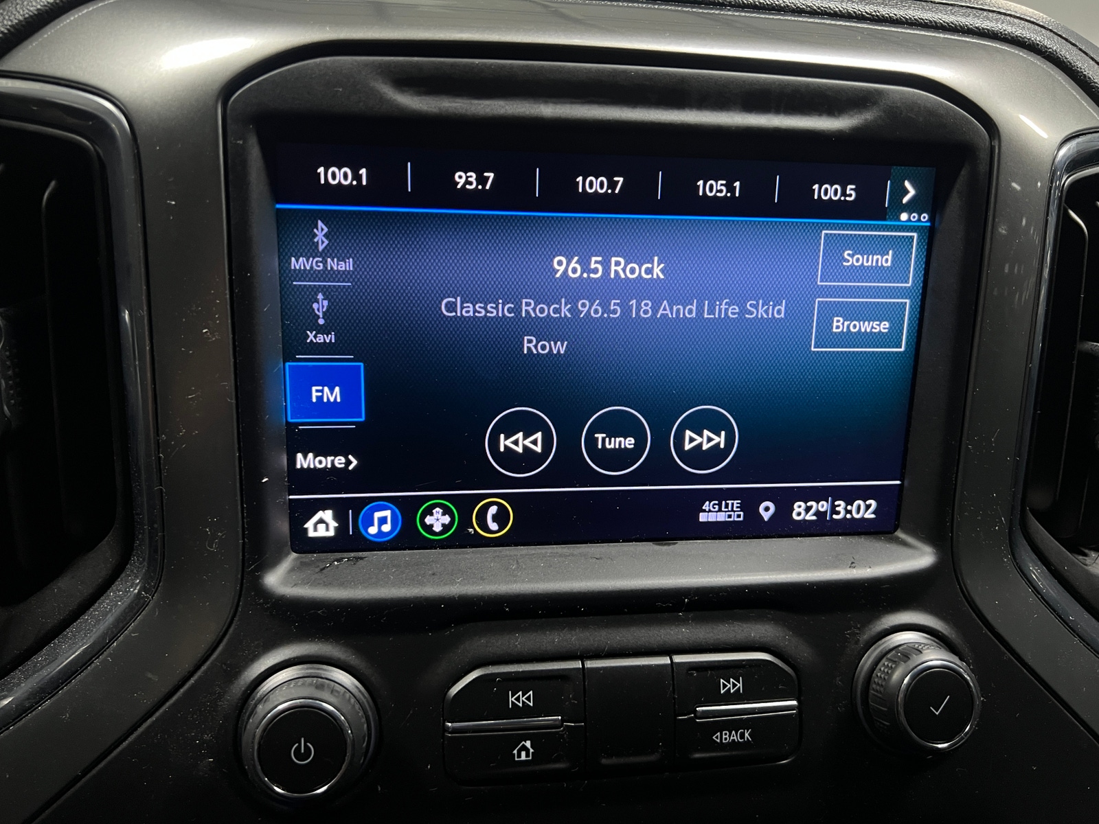 Thumbnail: 2019 Chevrolet Silverado 1500 - 4