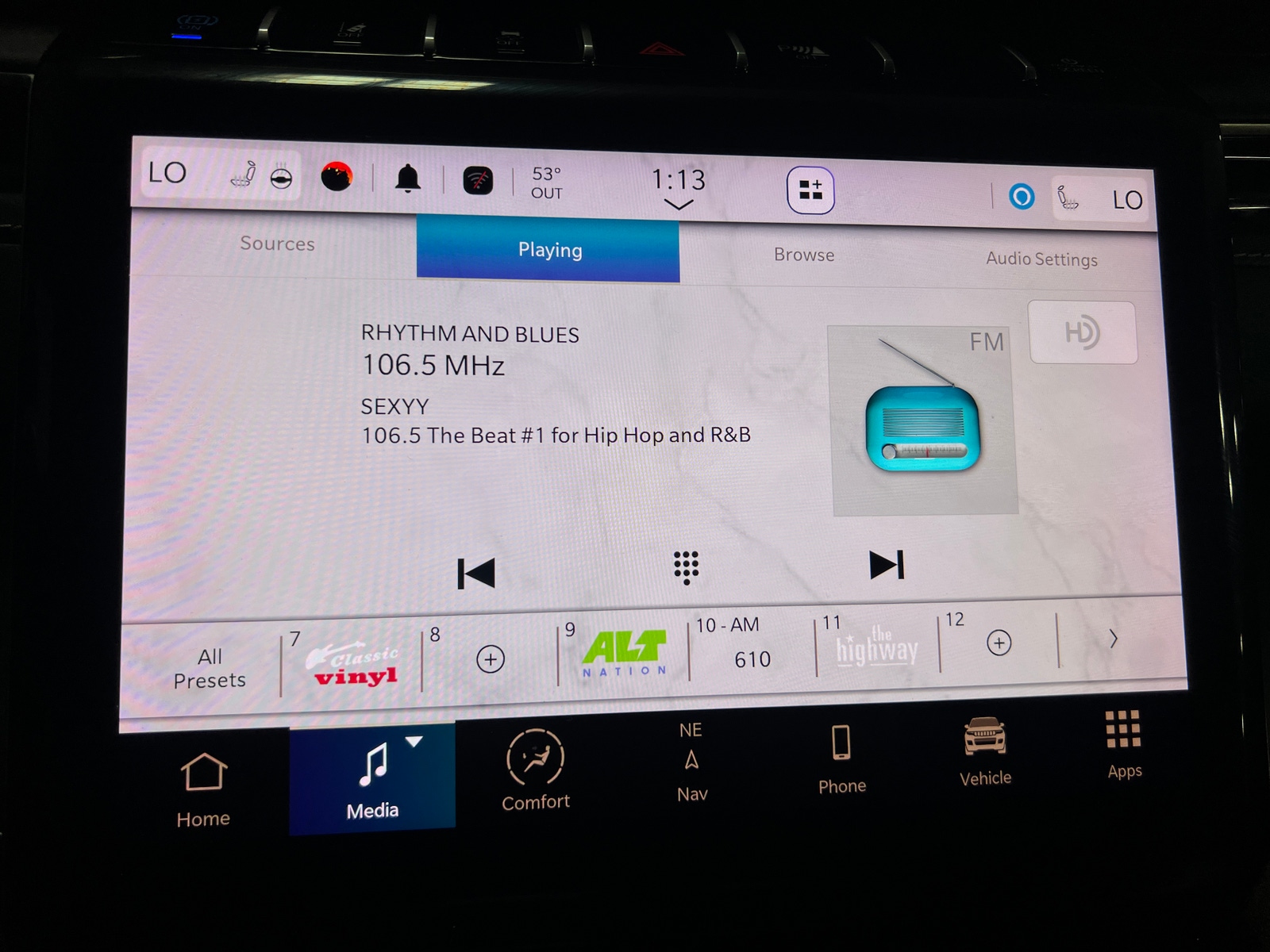 Thumbnail: 2023 Jeep Grand Cherokee - 3