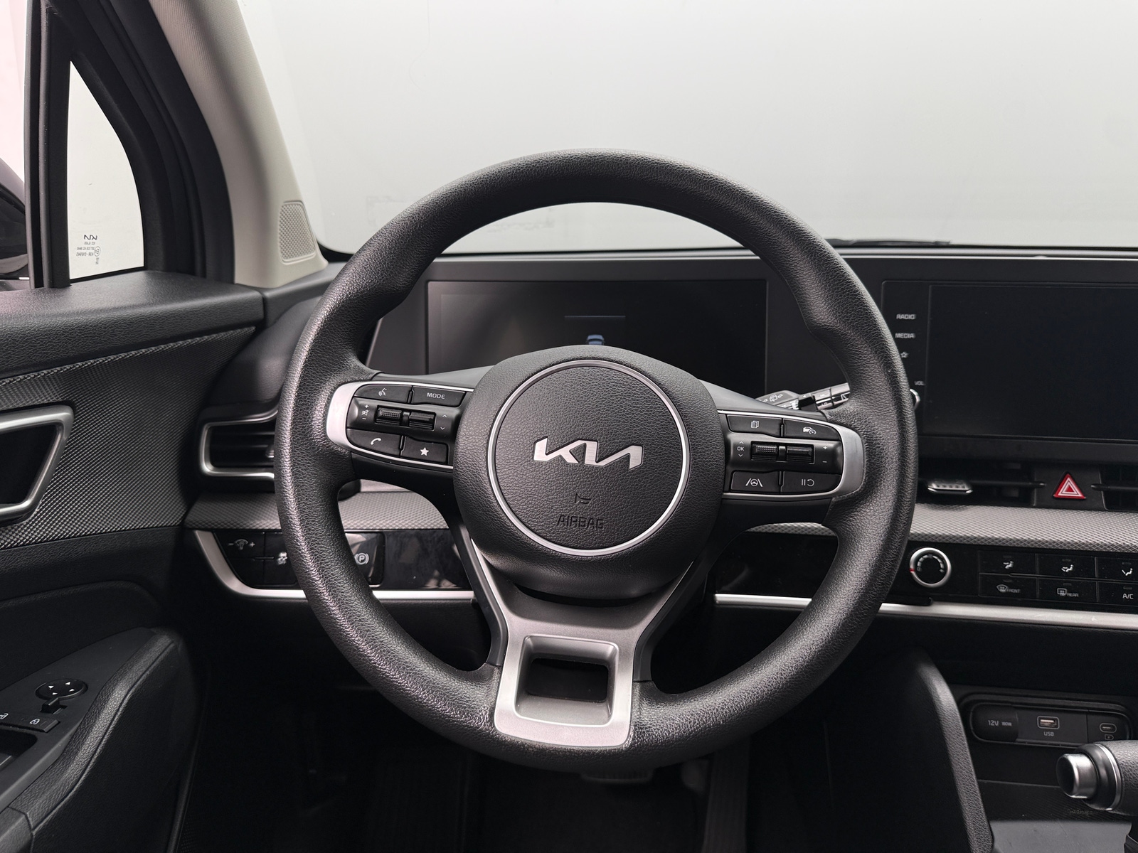 Thumbnail: 2025 Kia Sportage - 5