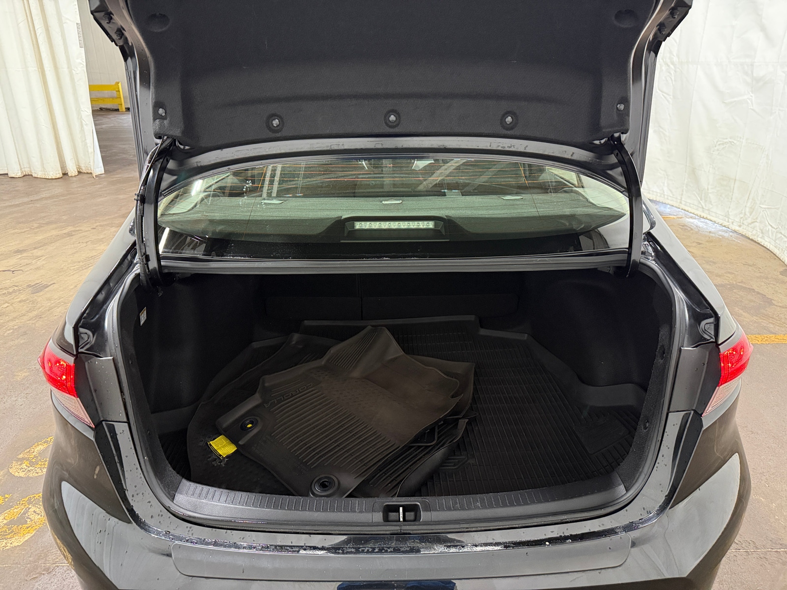 Thumbnail: 2022 Toyota Corolla - 7