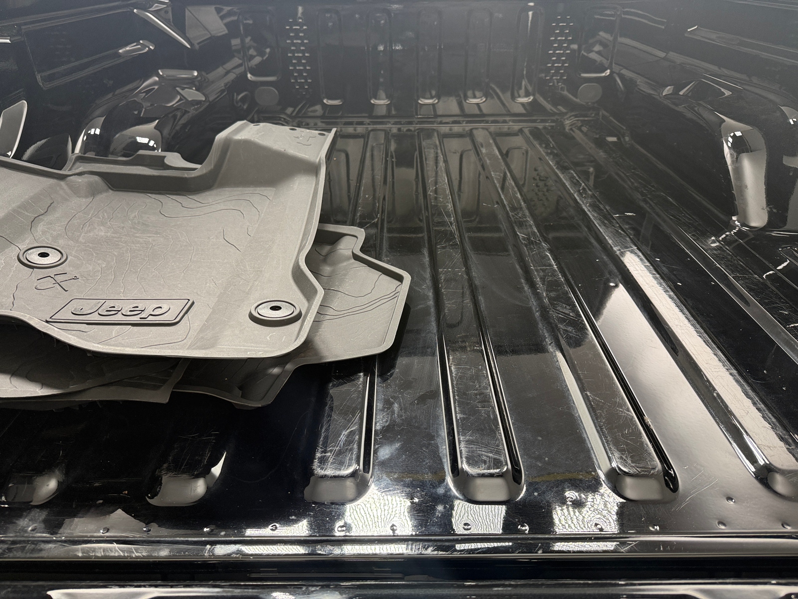 Thumbnail: 2025 Jeep Gladiator - 6