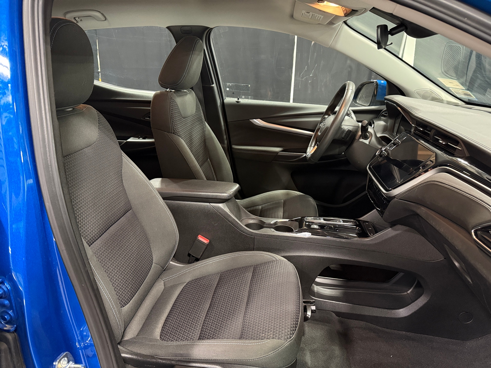 Thumbnail: 2023 Chevrolet Bolt EUV - 2