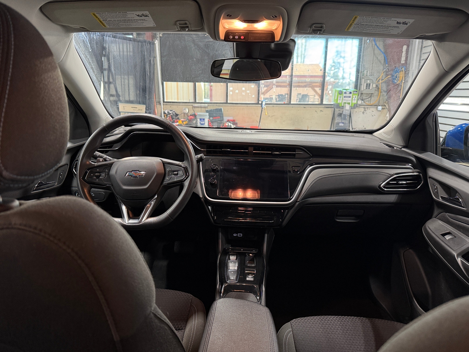 Thumbnail: 2023 Chevrolet Bolt EUV - 3