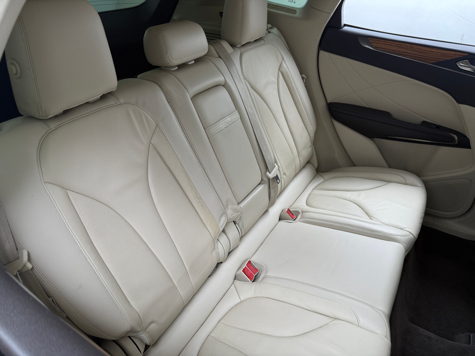 Thumbnail: 2015 Lincoln MKC - 5