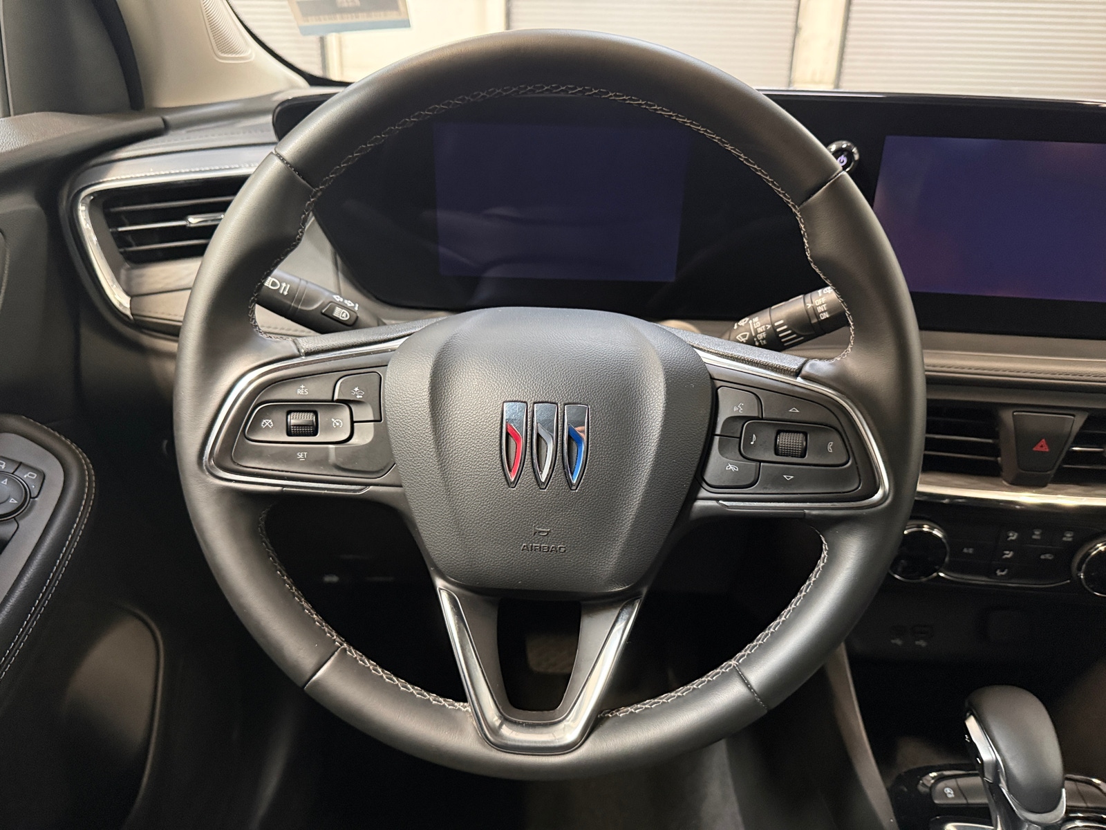 Thumbnail: 2025 Buick Encore GX - 5