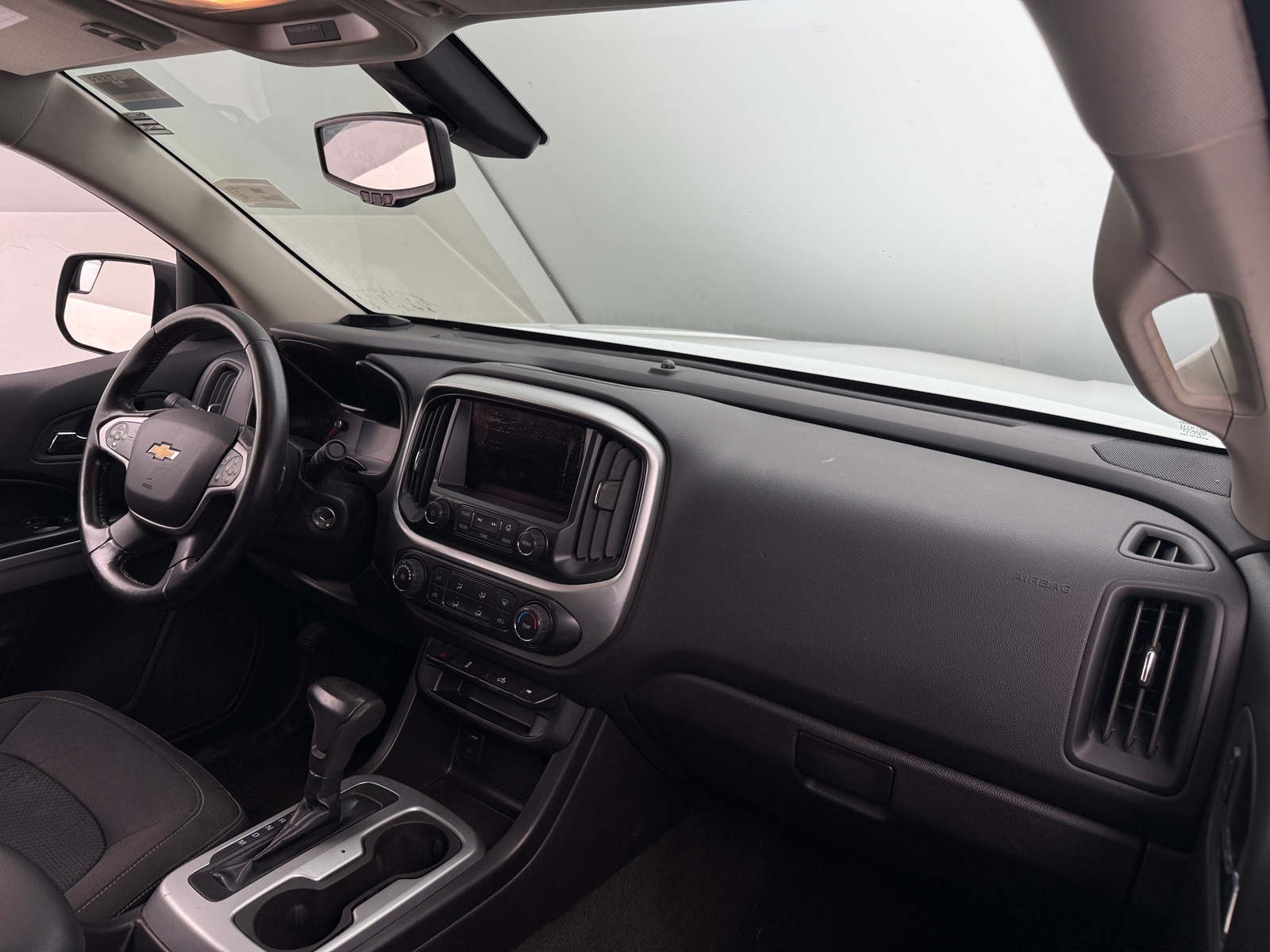 Thumbnail: 2016 Chevrolet Colorado - 3