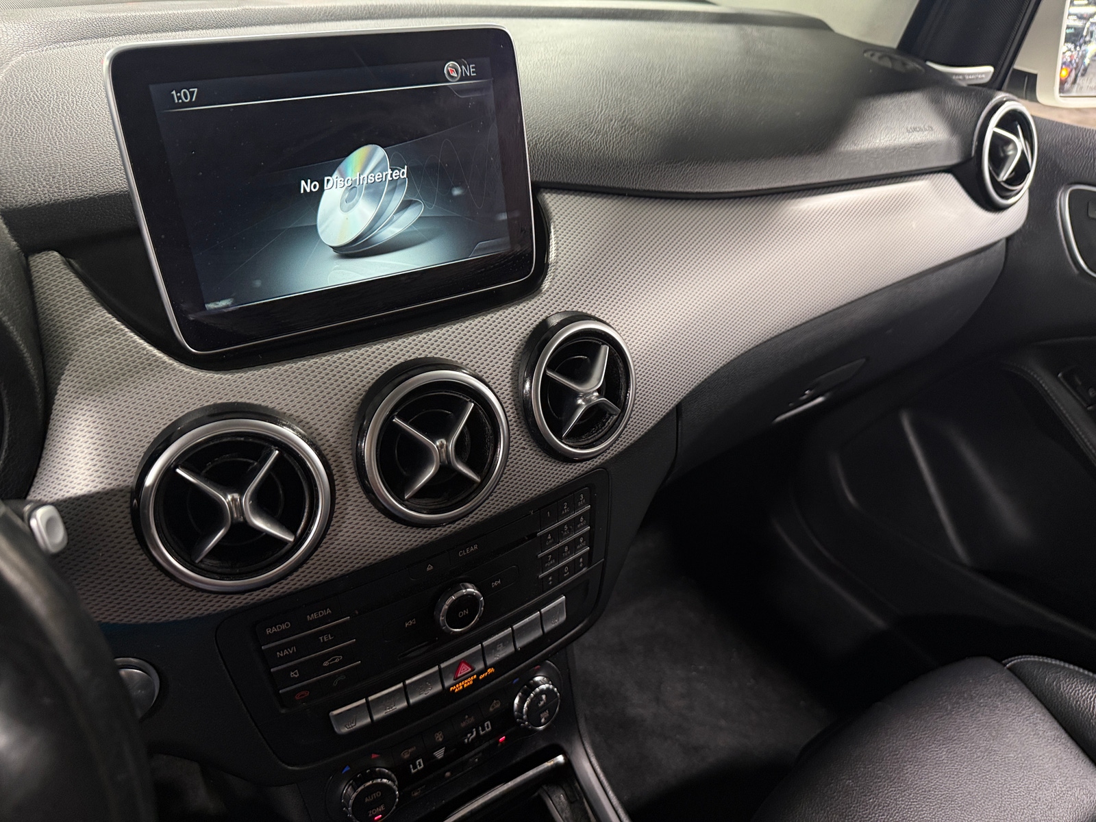 Thumbnail: 2016 Mercedes-Benz B-Class - 3