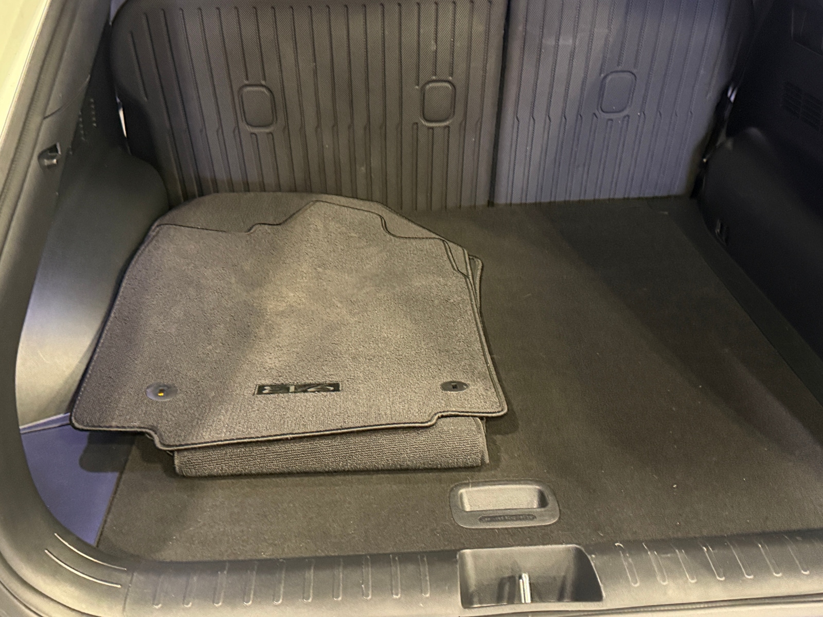 Thumbnail: 2022 Kia EV6 - 6