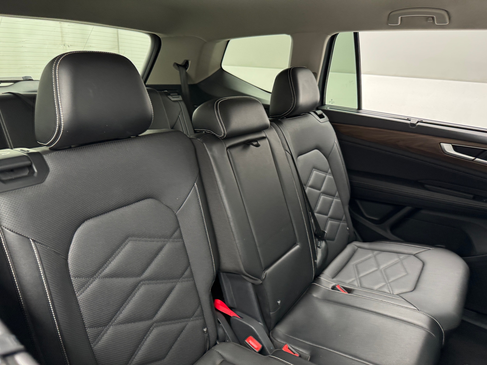 Thumbnail: 2025 Volkswagen Atlas - 5