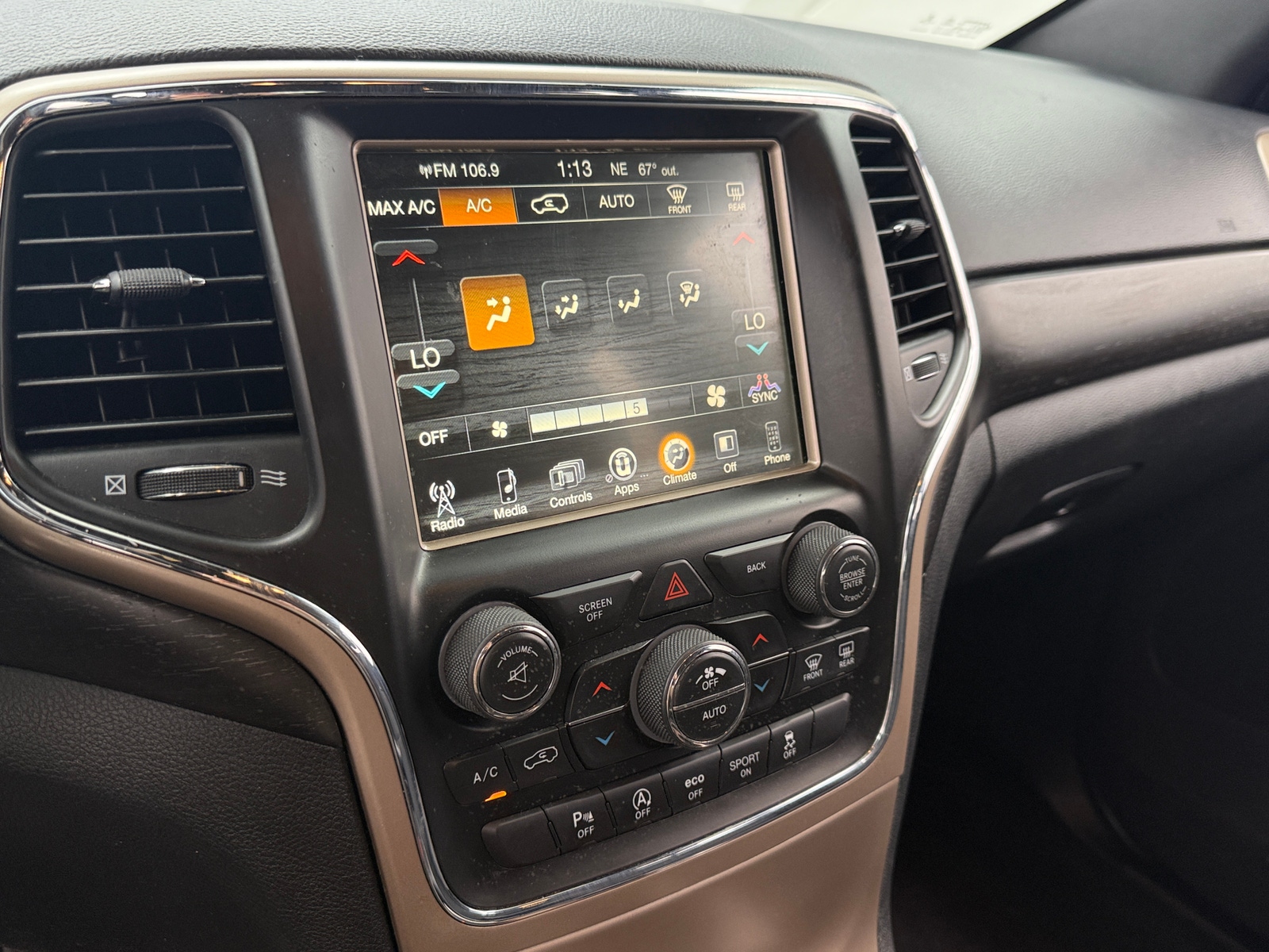 Thumbnail: 2017 Jeep Grand Cherokee - 4