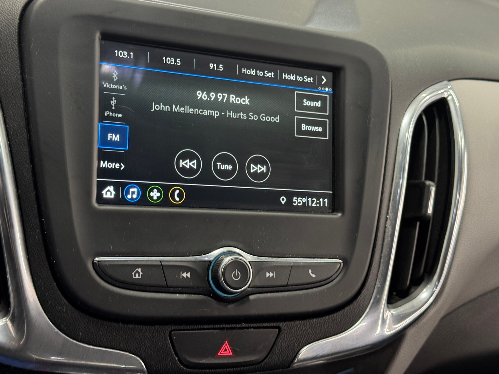 Thumbnail: 2019 Chevrolet Equinox - 4