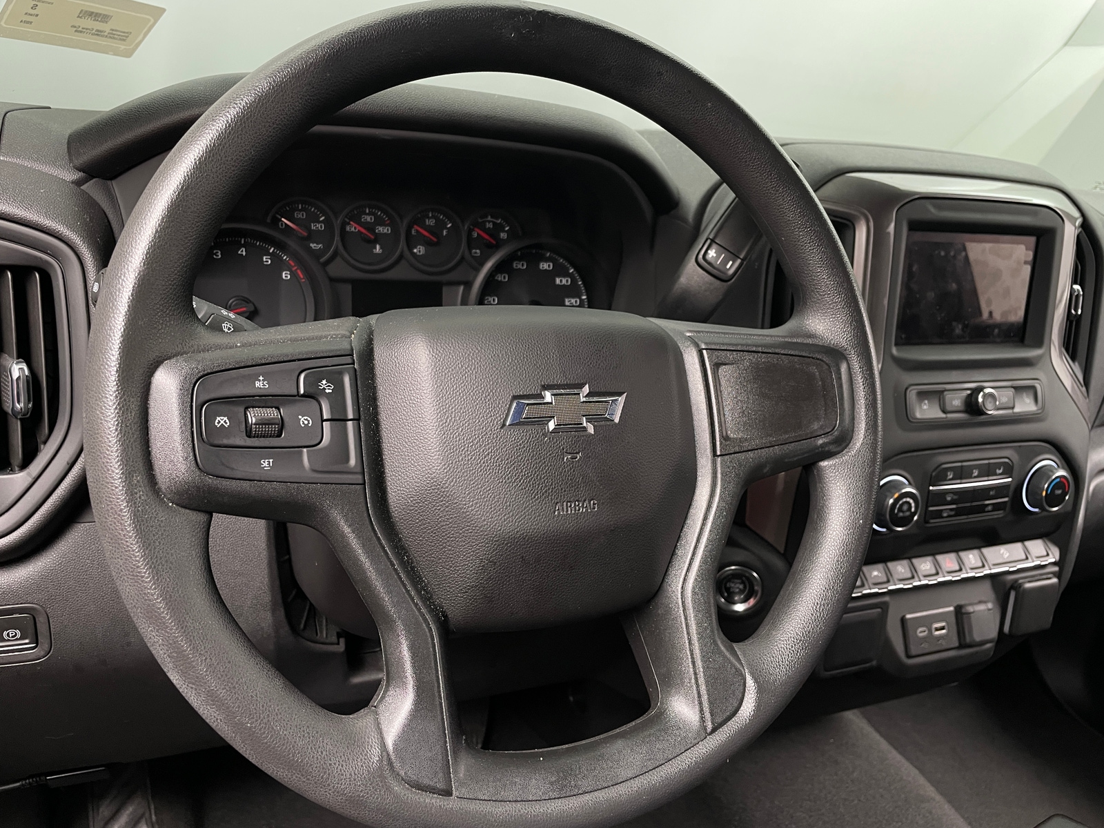 Thumbnail: 2024 Chevrolet Silverado 1500 - 5