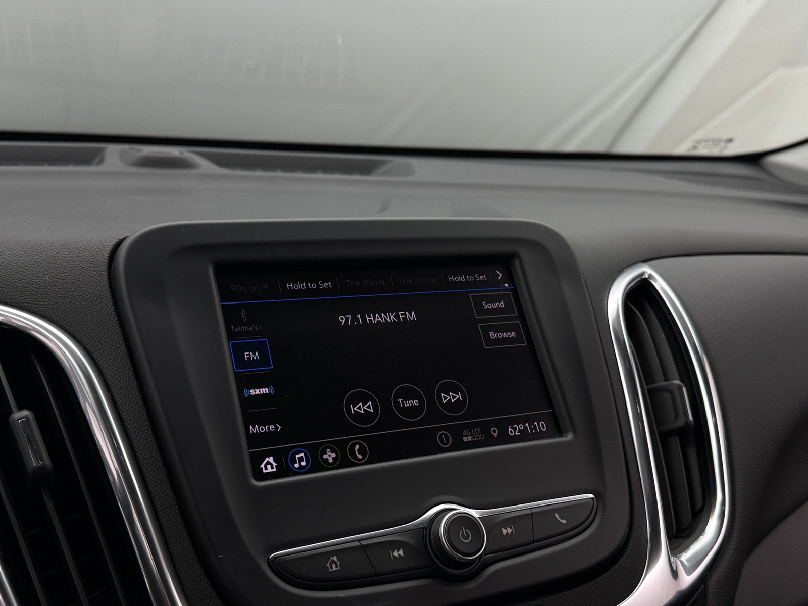 Thumbnail: 2020 Chevrolet Equinox - 4