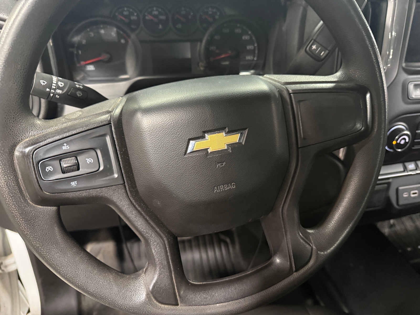 Thumbnail: 2021 Chevrolet Silverado 1500 - 4