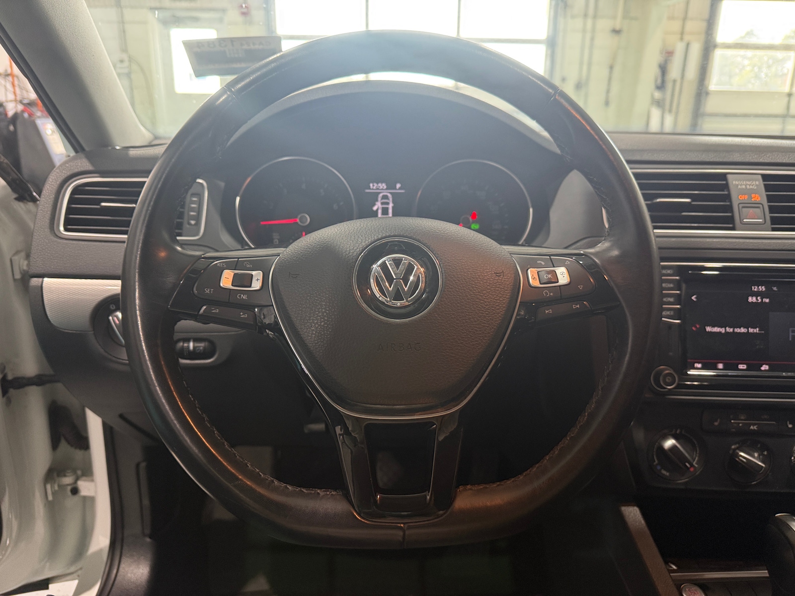 Thumbnail: 2018 Volkswagen Jetta - 4