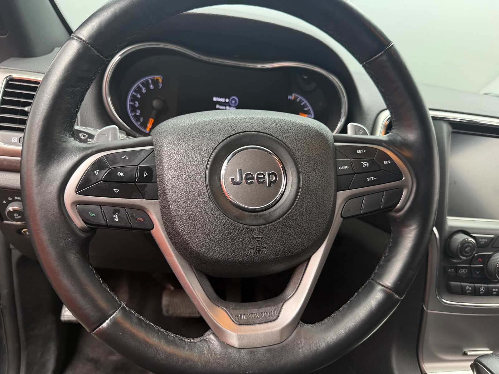 Thumbnail: 2017 Jeep Grand Cherokee - 4