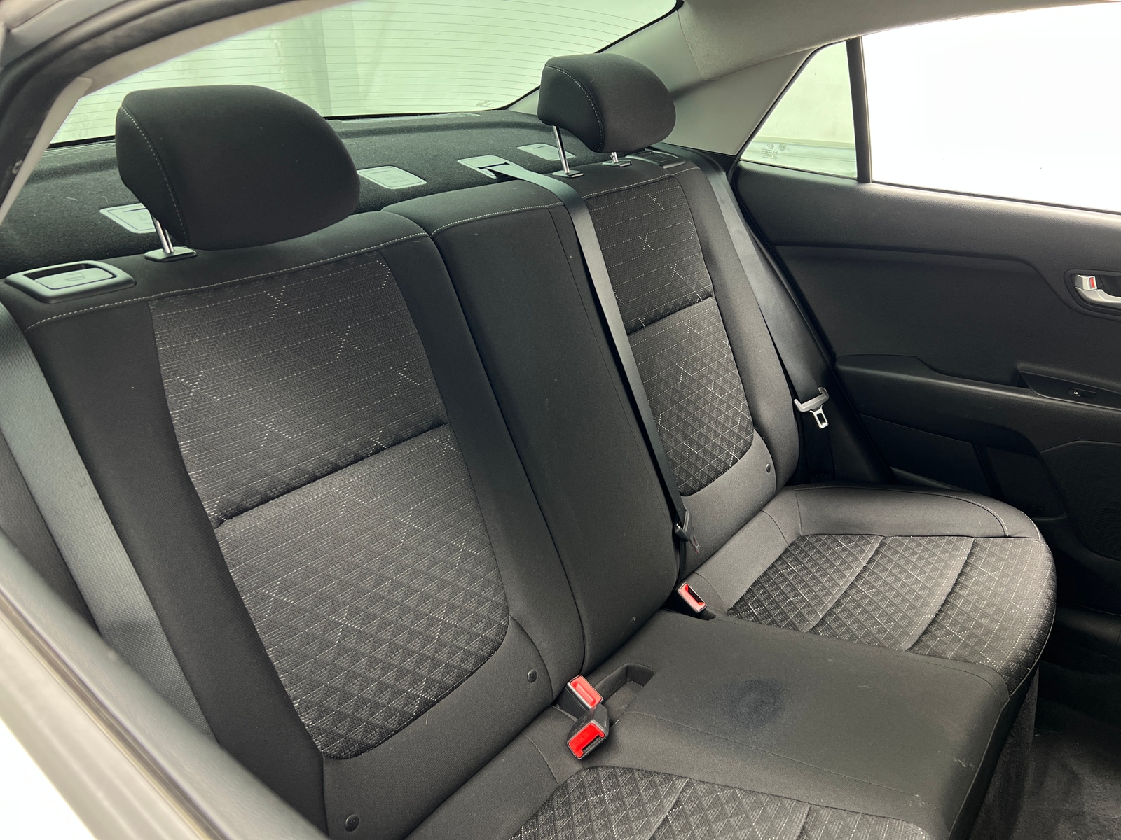 Thumbnail: 2021 Kia Rio - 6