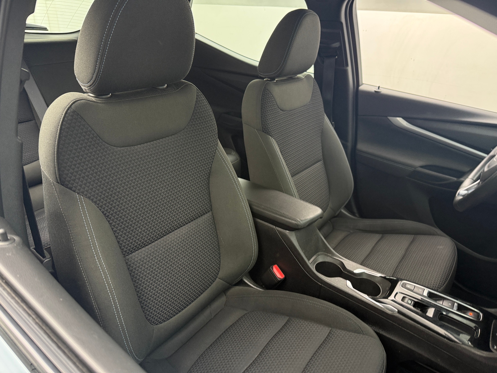 Thumbnail: 2023 Chevrolet Bolt EUV - 2