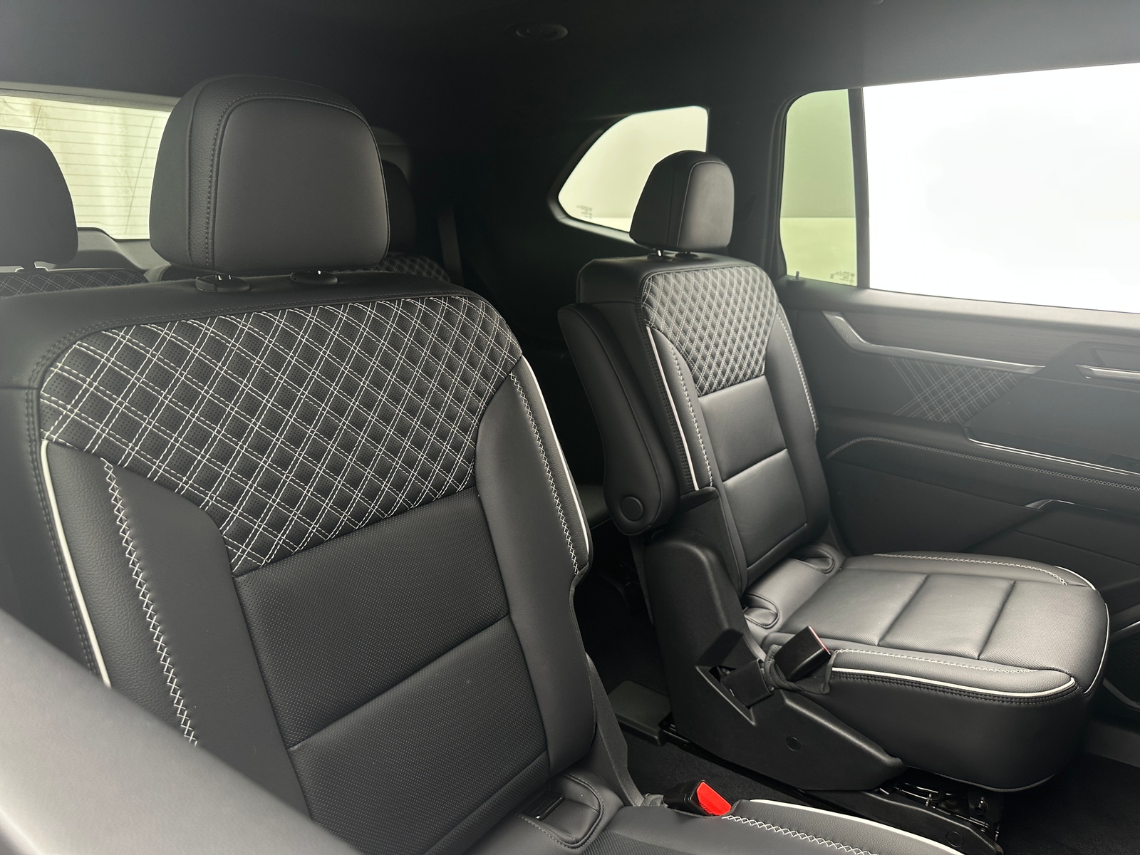 Thumbnail: 2025 GMC Acadia - 5