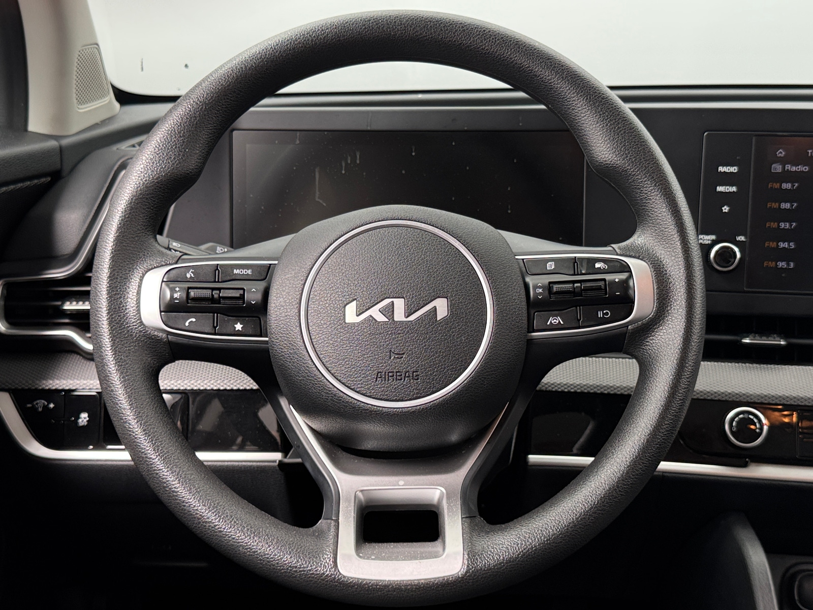 Thumbnail: 2025 Kia Sportage - 5