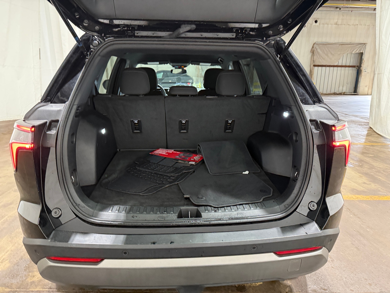 Thumbnail: 2025 Chevrolet Equinox - 7