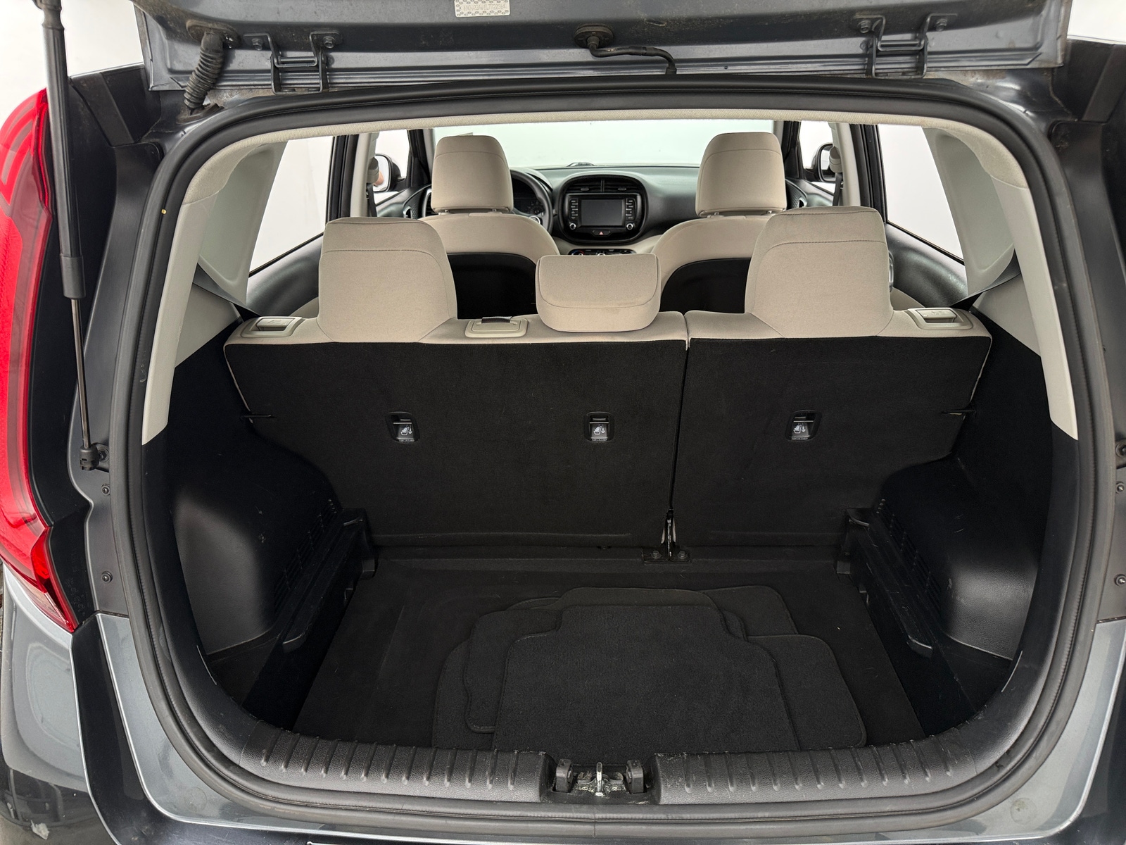 Thumbnail: 2020 Kia Soul - 7