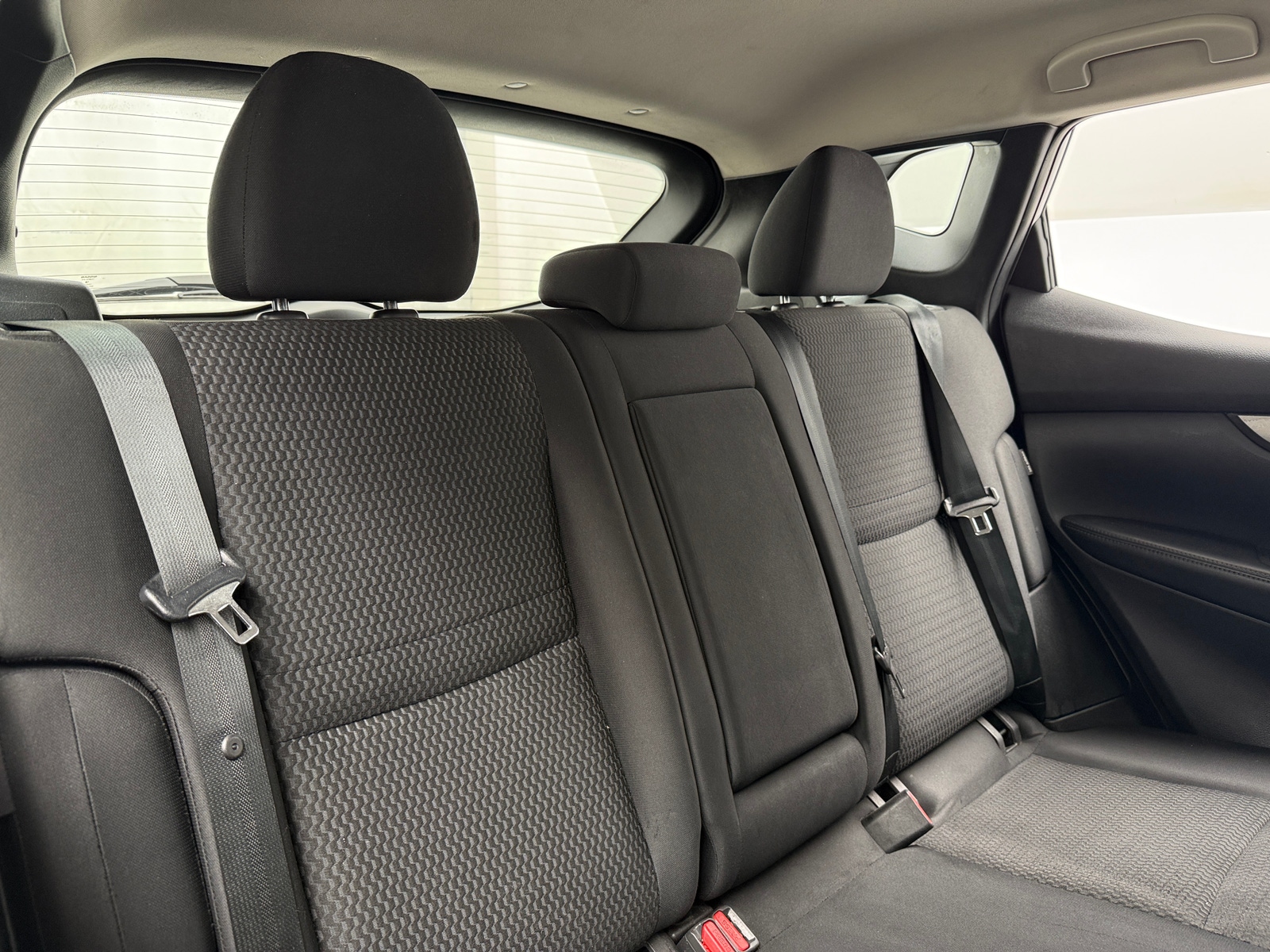 Thumbnail: 2021 Nissan Rogue Sport - 6