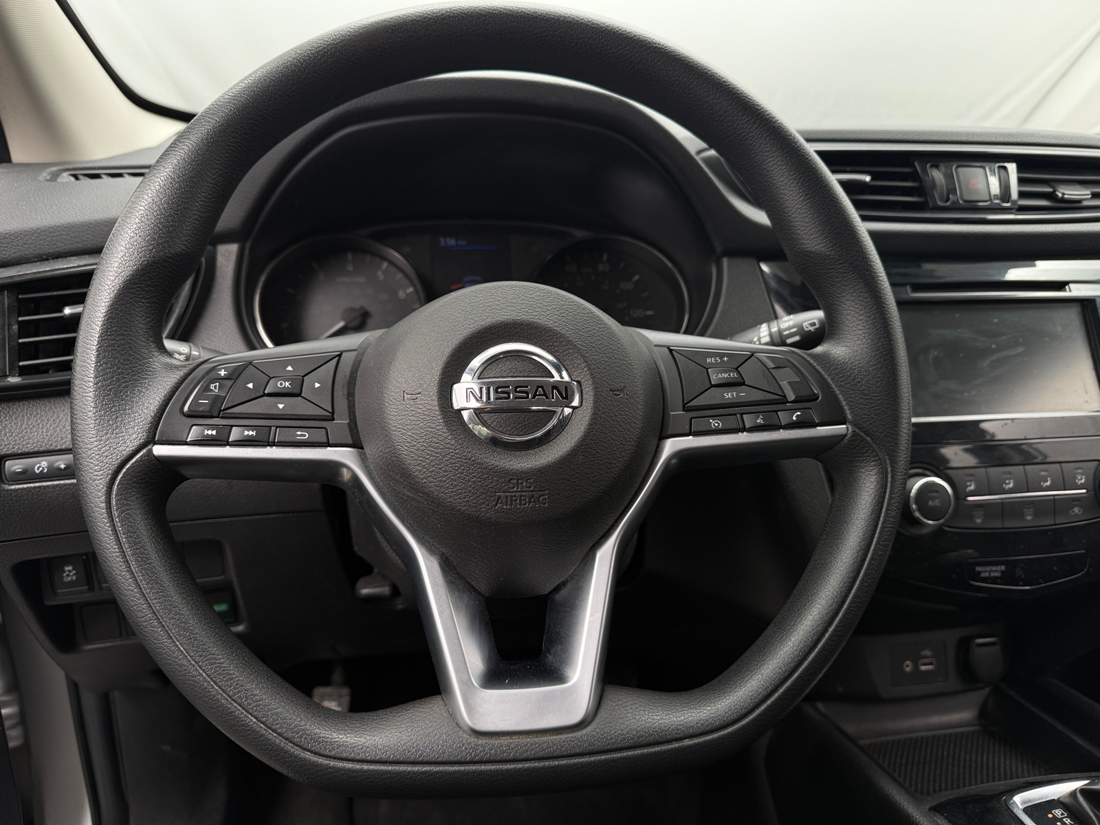 Thumbnail: 2021 Nissan Rogue Sport - 5