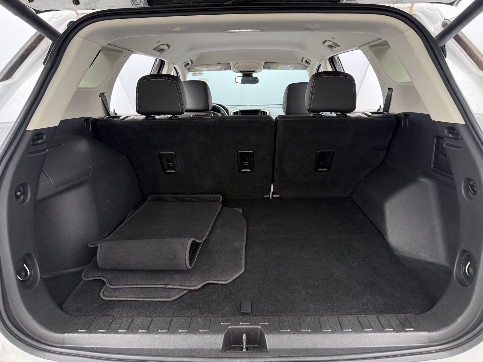 Thumbnail: 2023 GMC Terrain - 6