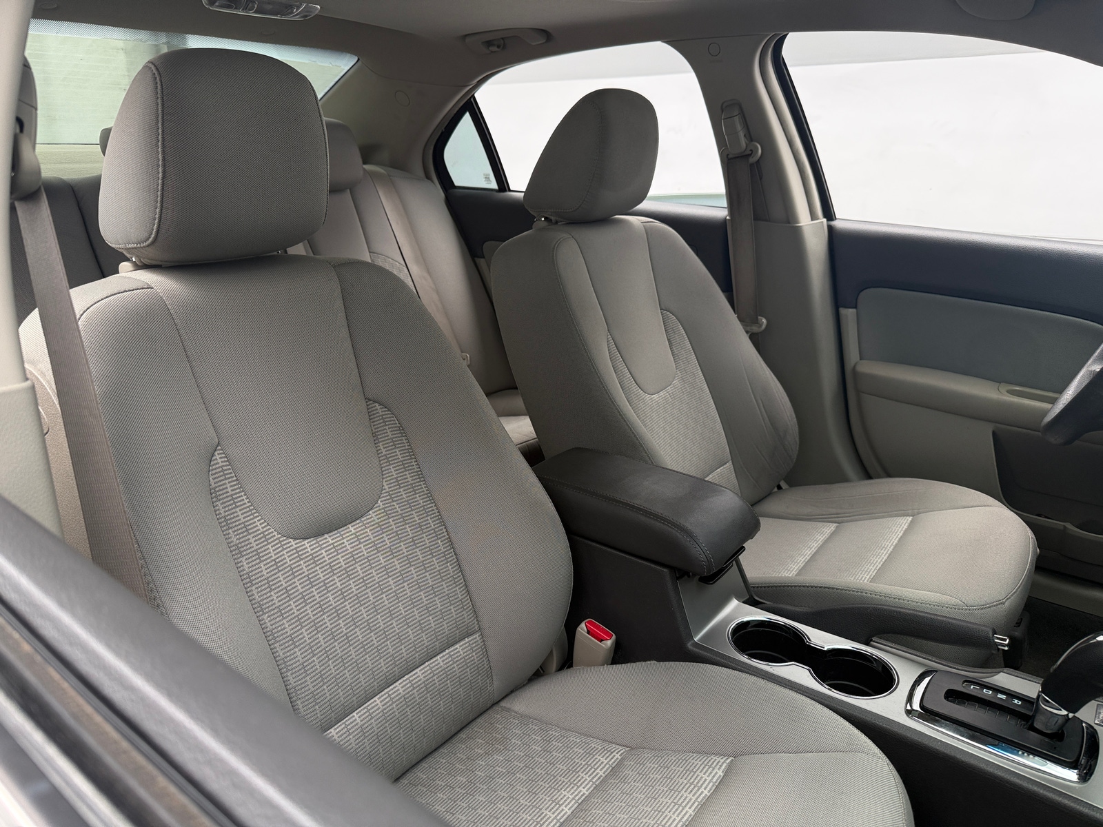 Thumbnail: 2010 Ford Fusion - 2