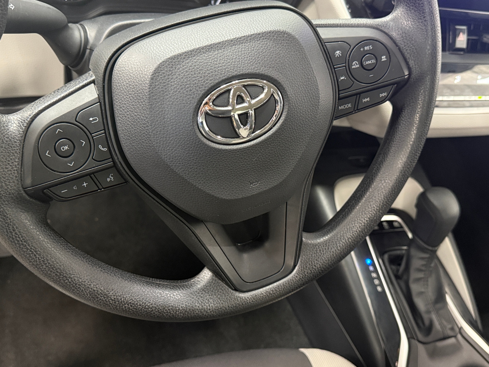 Thumbnail: 2025 Toyota Corolla - 5