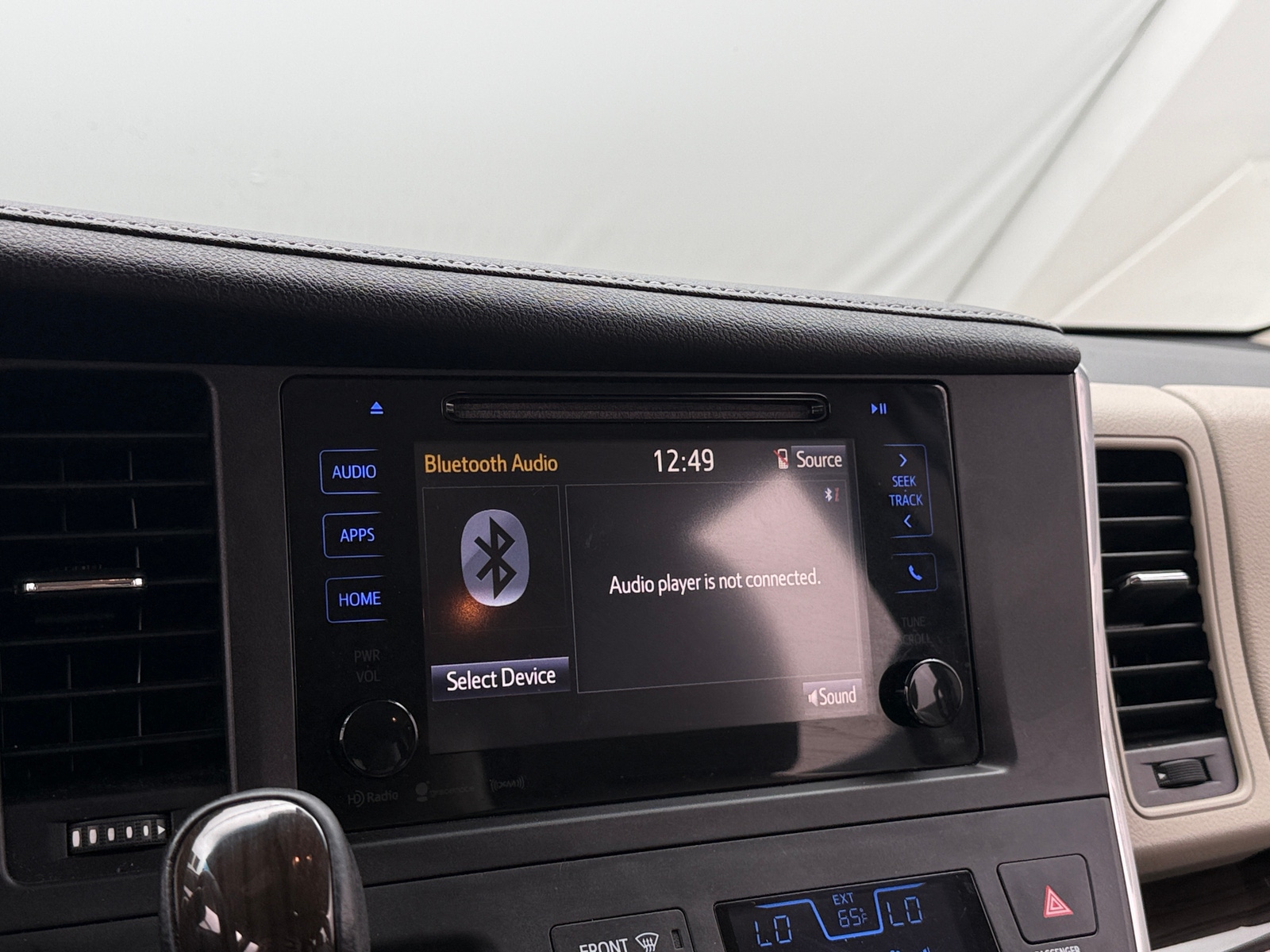 Thumbnail: 2017 Toyota Sienna - 3