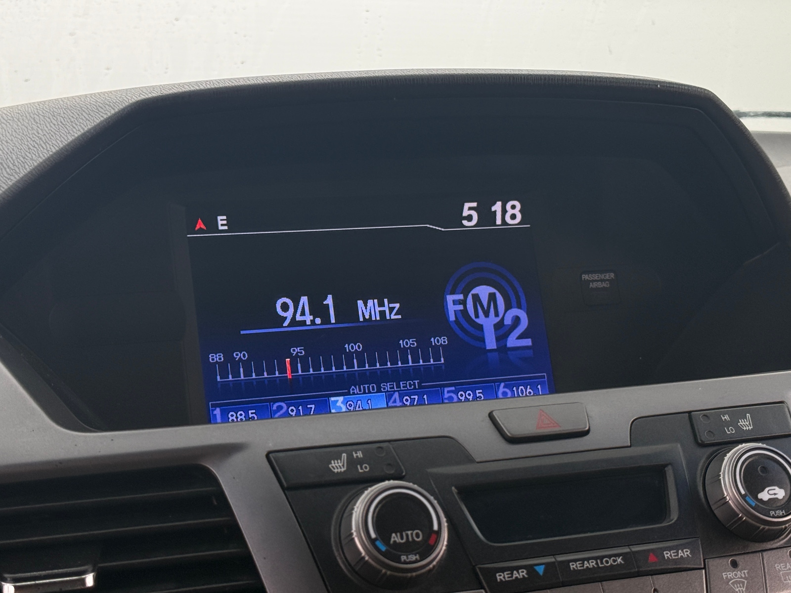 Thumbnail: 2012 Honda Odyssey - 3