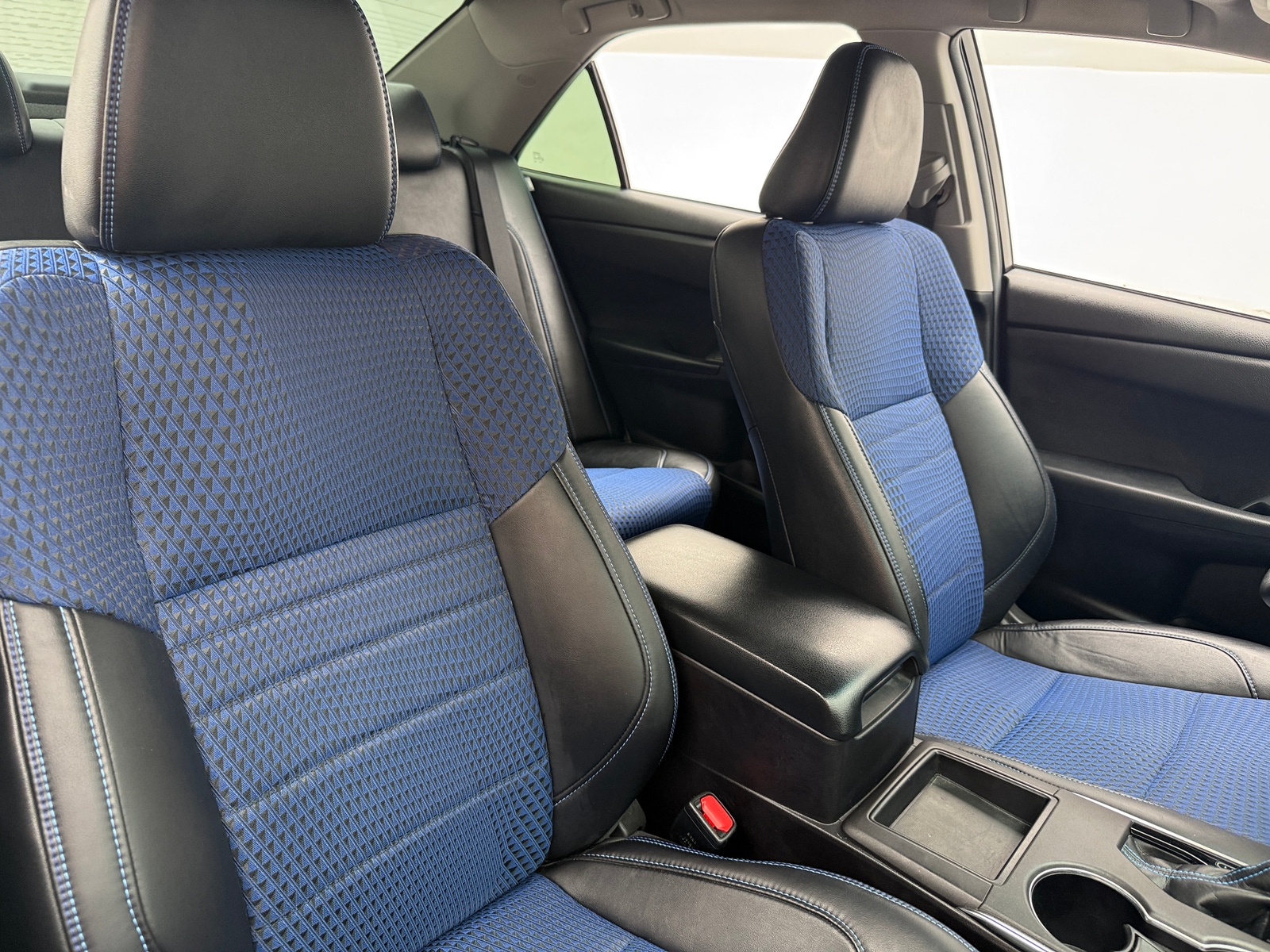 Thumbnail: 2016 Toyota Camry - 2