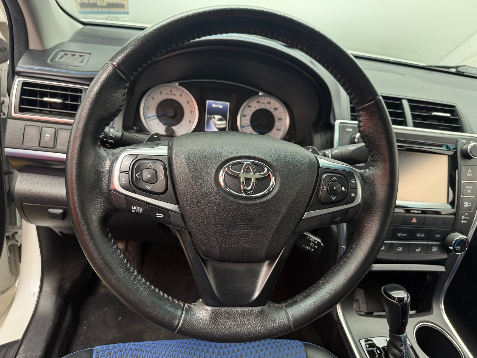 Thumbnail: 2016 Toyota Camry - 5